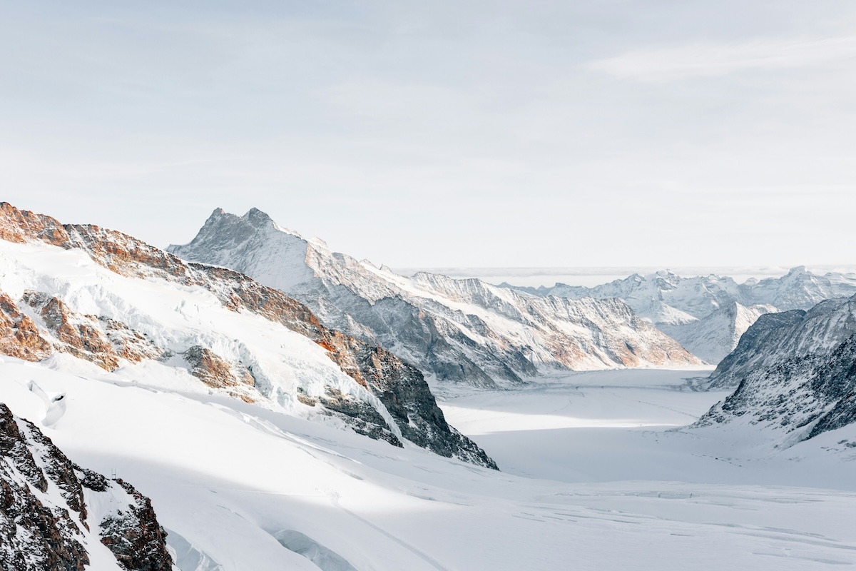 Montagnes enneigées sur les hauteurs de Lauterbrunnen