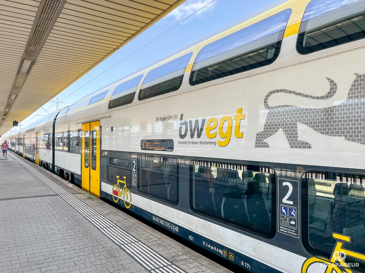 Train RE - Basel Bad. Bf - Karlsruhe en gare de Basel Badischer Bahnhof