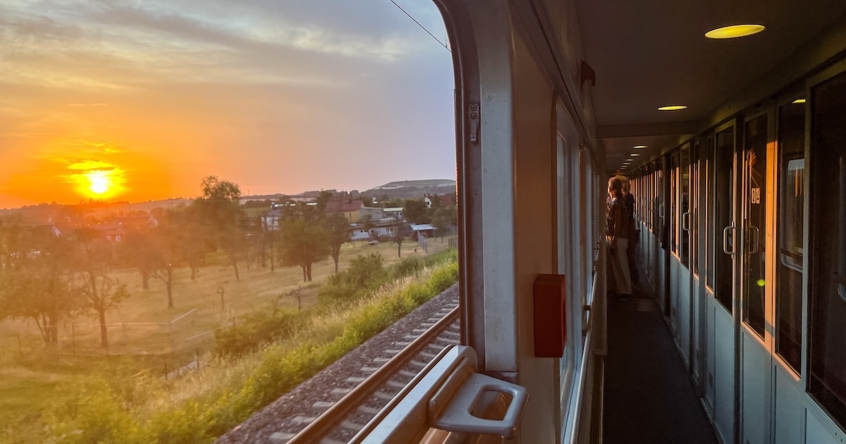 Cover - Train European Sleeper - Vue depuis le couloir