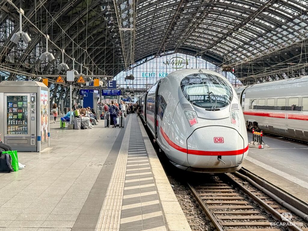 Train ICE - Gare de Cologne