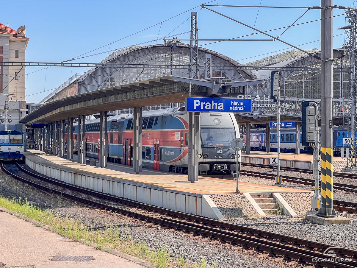 Train CD en gare de Prague