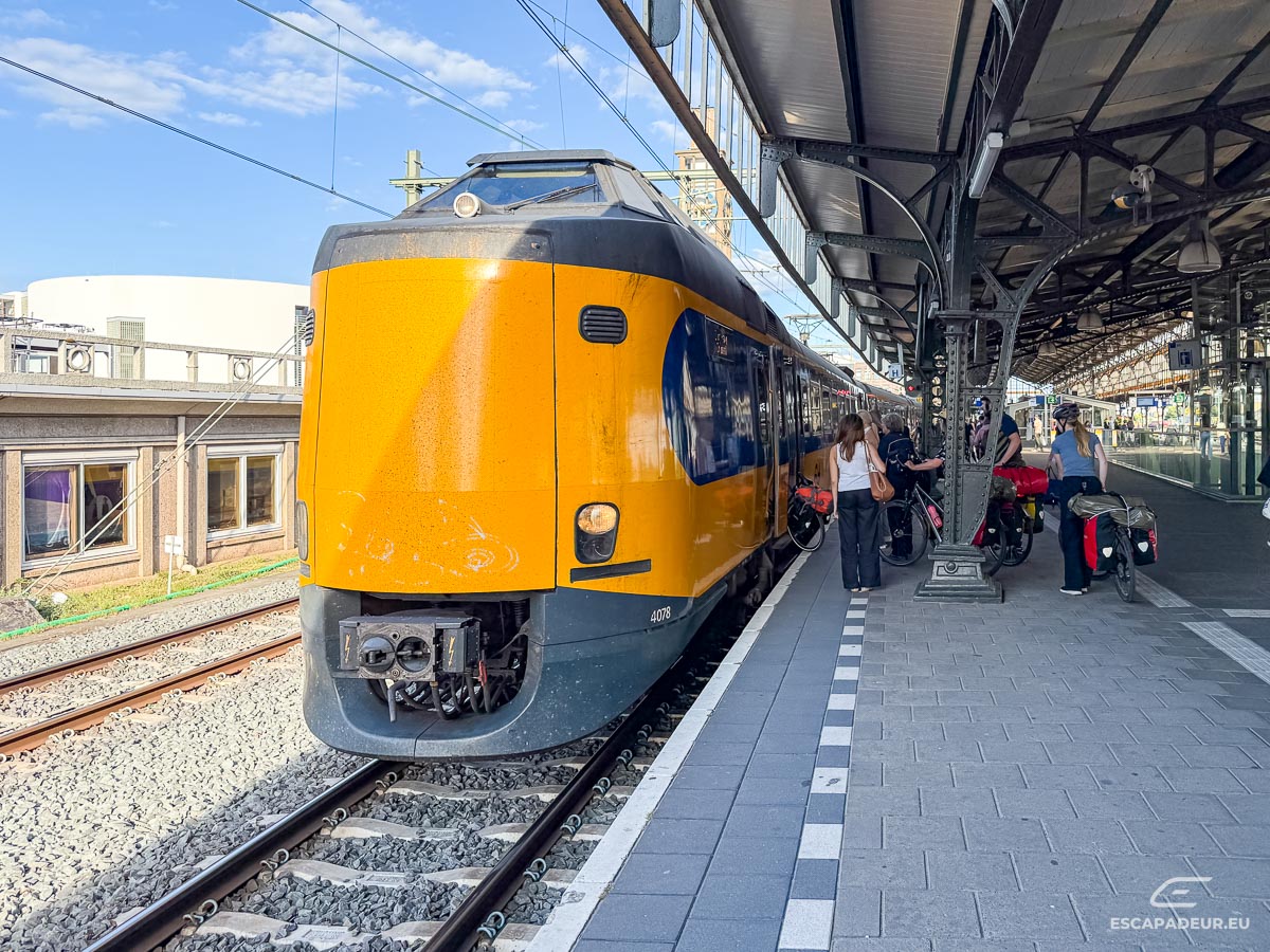 Train IC aux Pays-Bas