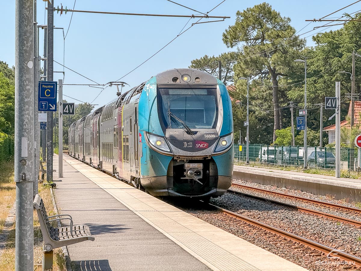 Train TER ALEOP en Gare de Le Pornichet
