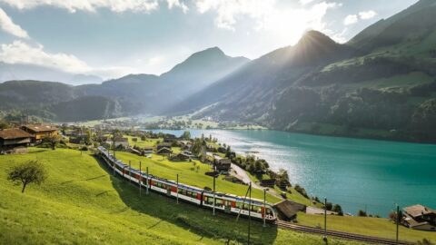 Luzern - Interlaken Express. Crédit Photo : Zentralbahn